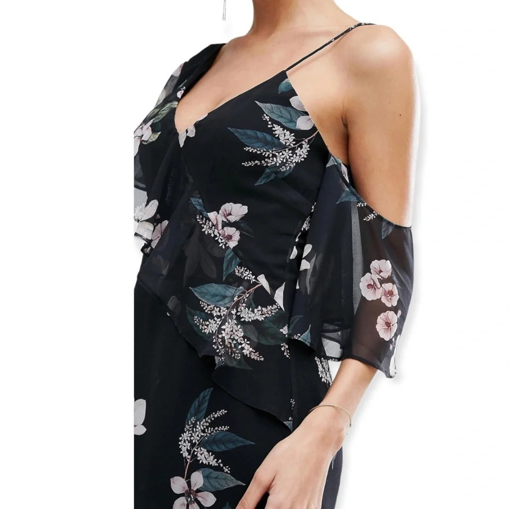 ✨NWT Keepsake The Label Back Cosmic Girl Floral Asymmetrical Top Size Medium - Picture 9 of 9